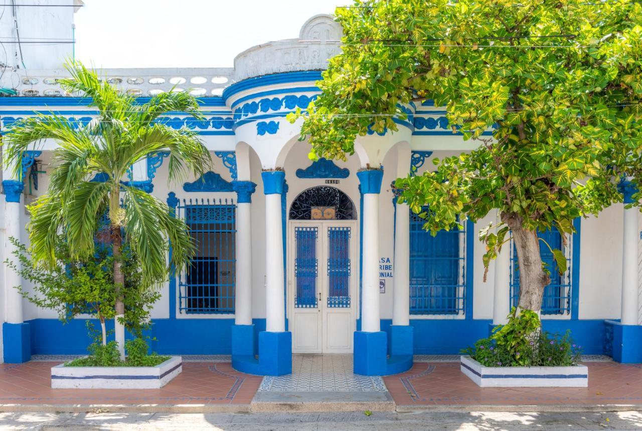 バランキージャ Casa Caribe Colonial Bed & Breakfast エクステリア 写真