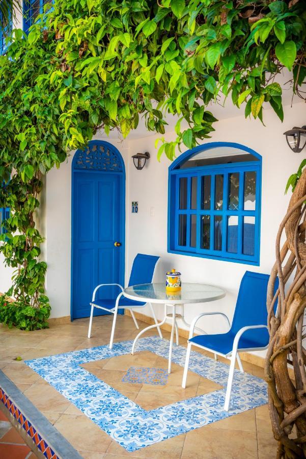 バランキージャ Casa Caribe Colonial Bed & Breakfast エクステリア 写真