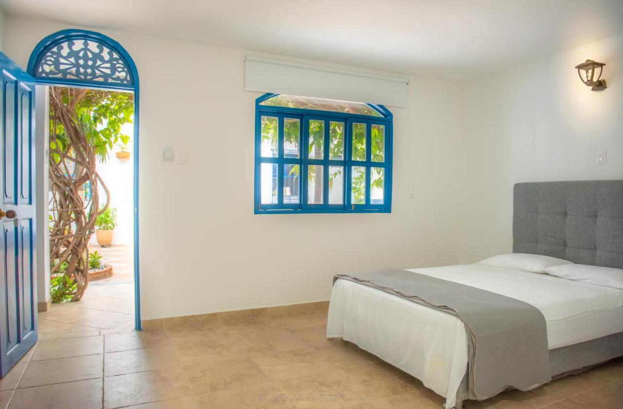 バランキージャ Casa Caribe Colonial Bed & Breakfast エクステリア 写真
