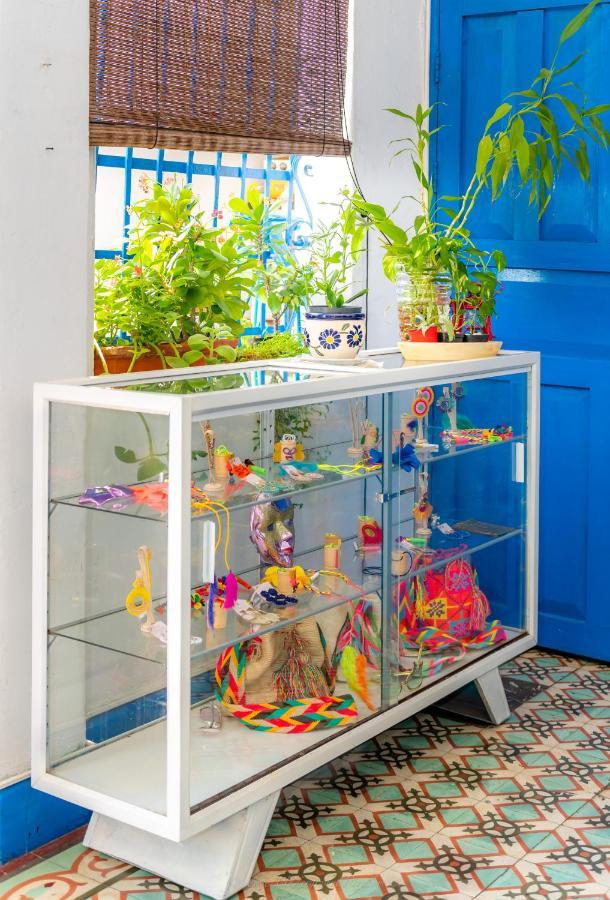 バランキージャ Casa Caribe Colonial Bed & Breakfast エクステリア 写真