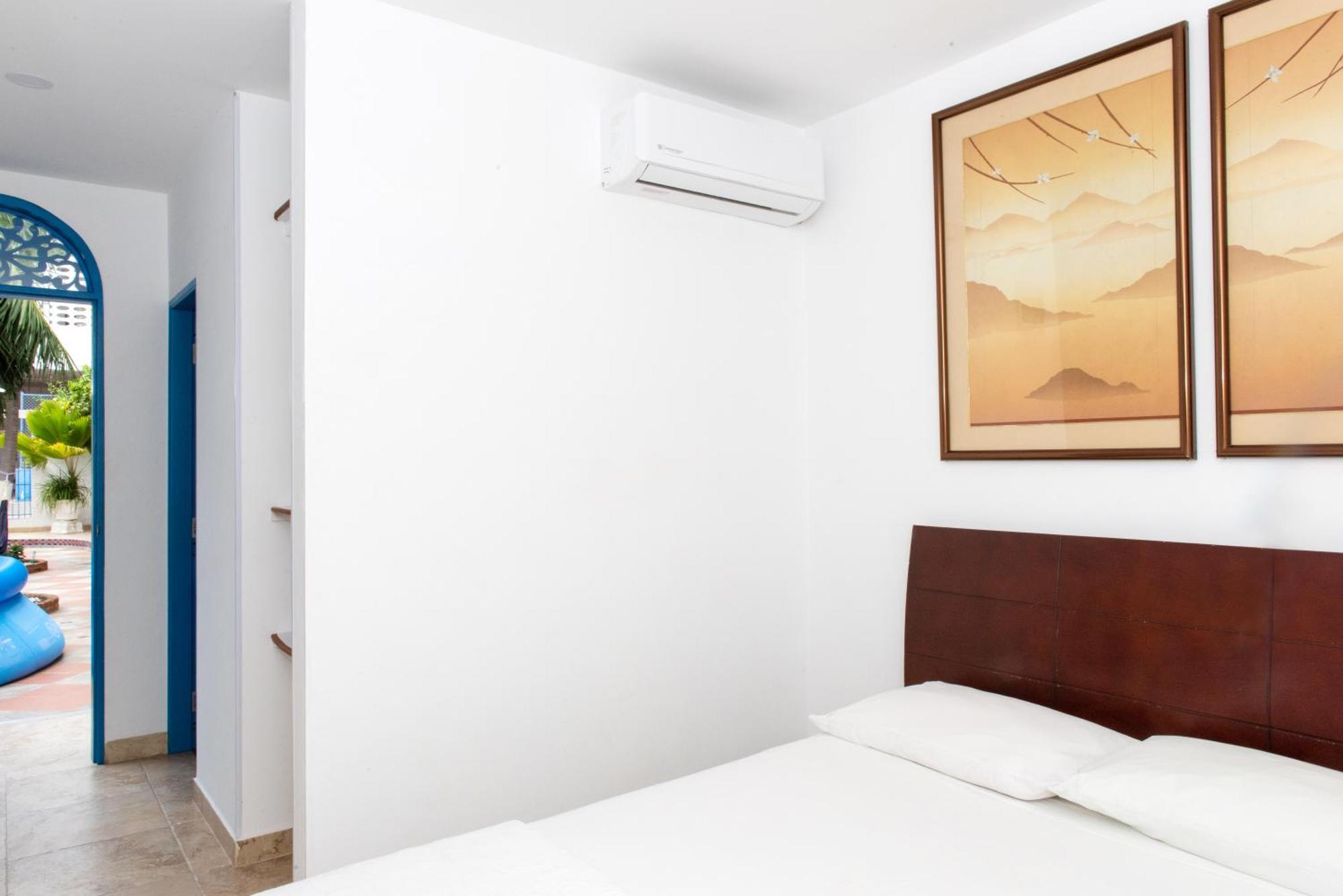 バランキージャ Casa Caribe Colonial Bed & Breakfast エクステリア 写真