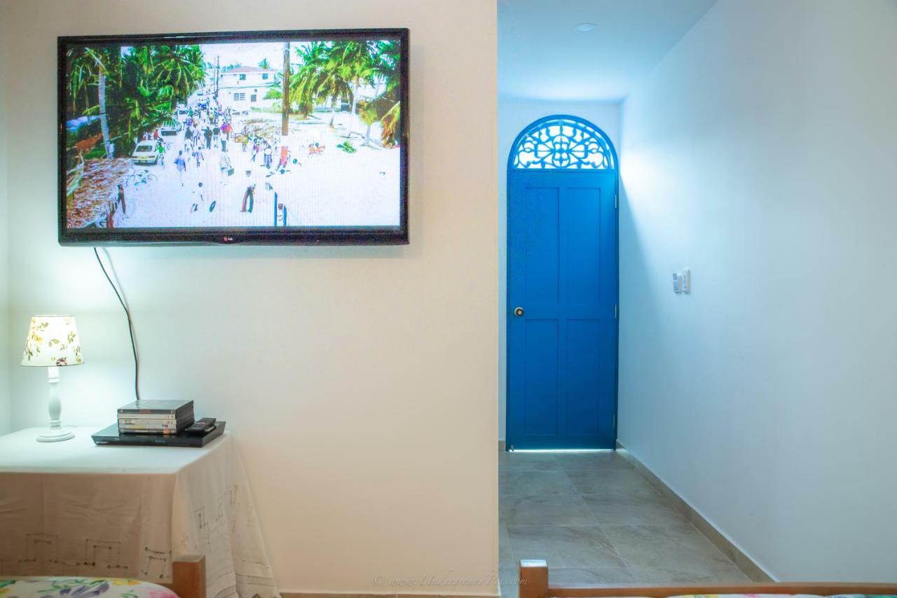 バランキージャ Casa Caribe Colonial Bed & Breakfast エクステリア 写真